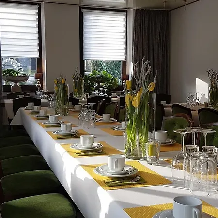 恩姆温克尔酒店 比勒费尔德