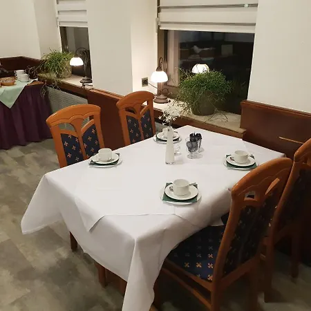 恩姆温克尔酒店 比勒费尔德